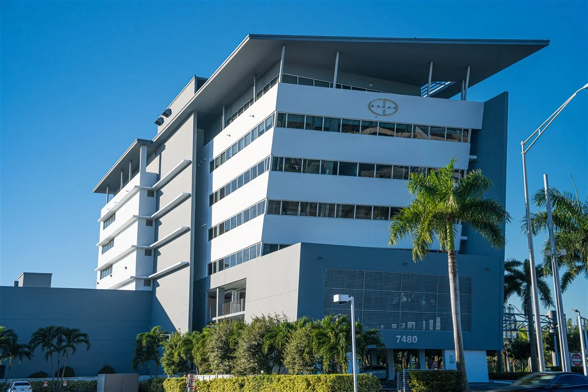 Equipo legal de Hector Hernandez & Associates, P.A. — Bienes Raíces