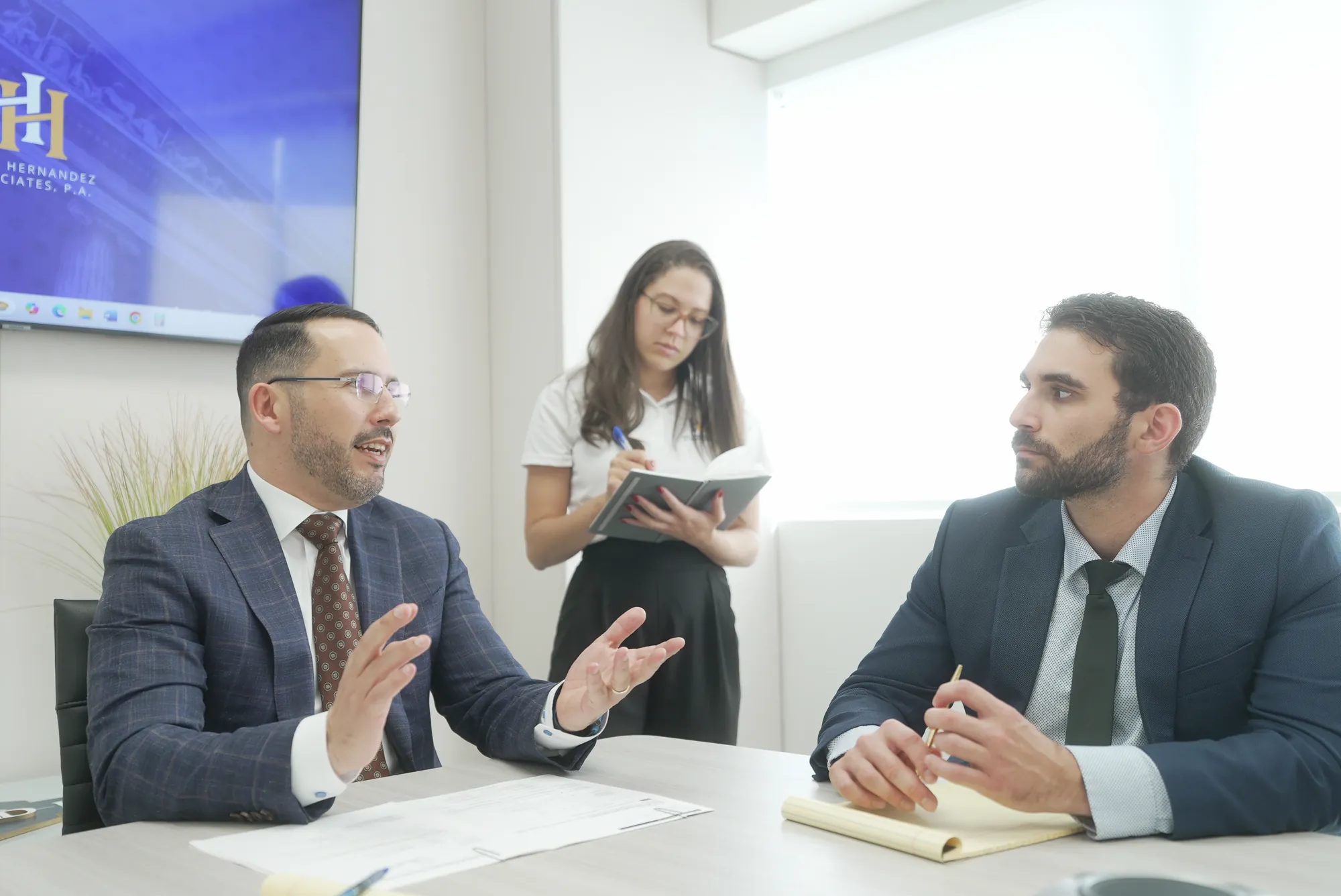 Equipo legal de Hector Hernandez & Associates, P.A. — Bancarrota